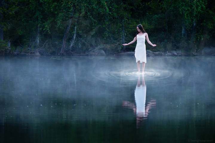 Lady Of The Lake (EM558950)