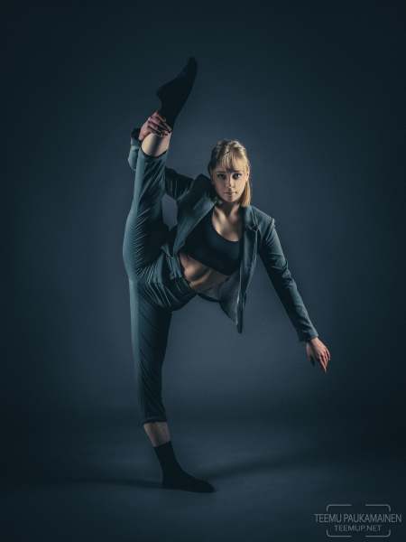 Emmi - EM549868-edit